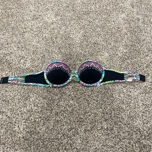 Victoria Secret swimsuit top - 32B